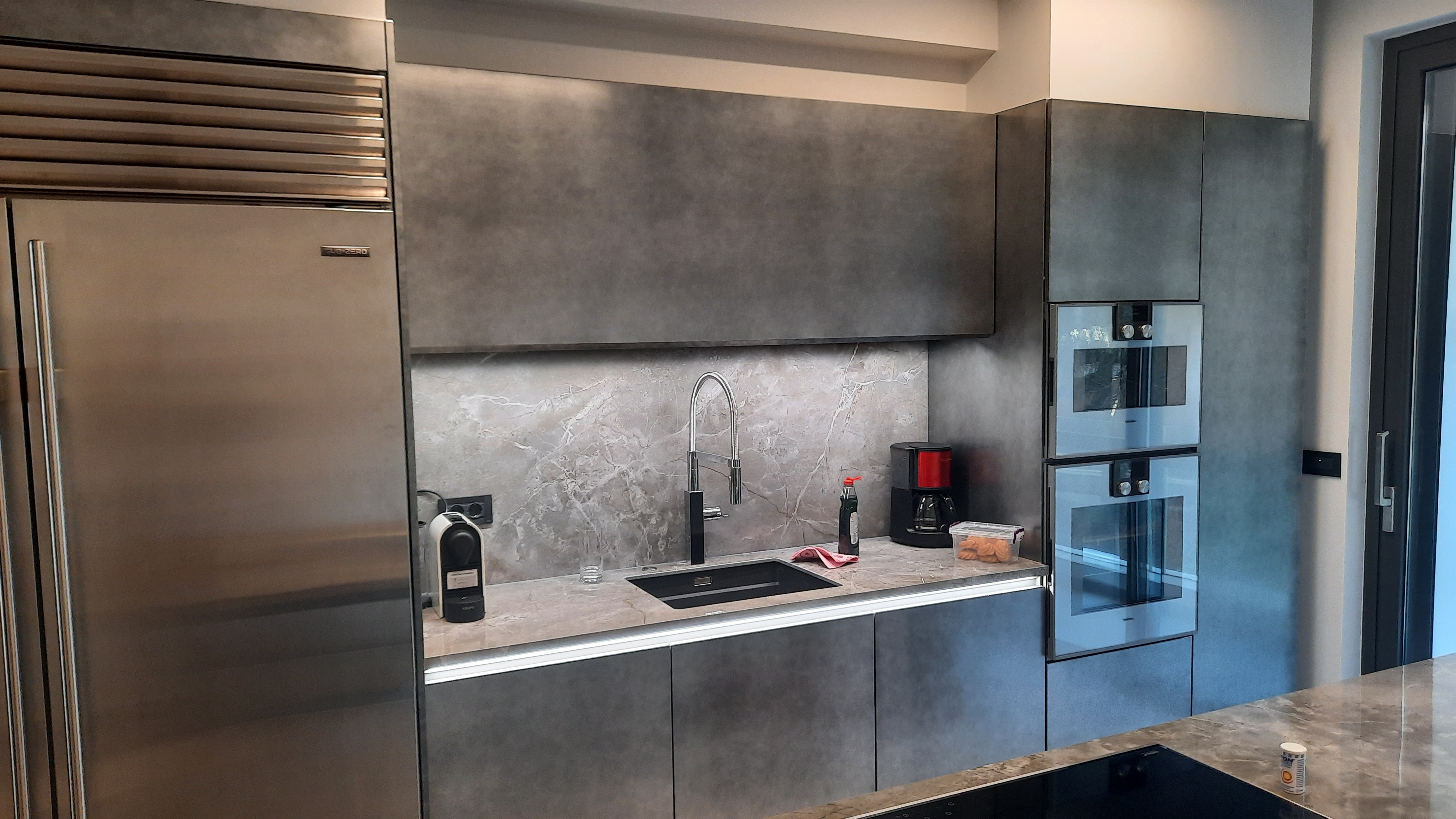 Κουζίνα πολυτελούς κατοικίας